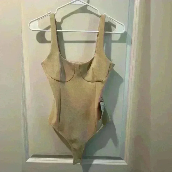 NWT! Tan WAYF Bravado cupped tank bodysuit-XS-Nordstrom - Picture 1 of 5